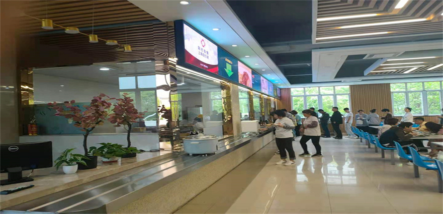 食堂承包應加強原則創(chuàng  )建，規范占地資源管理